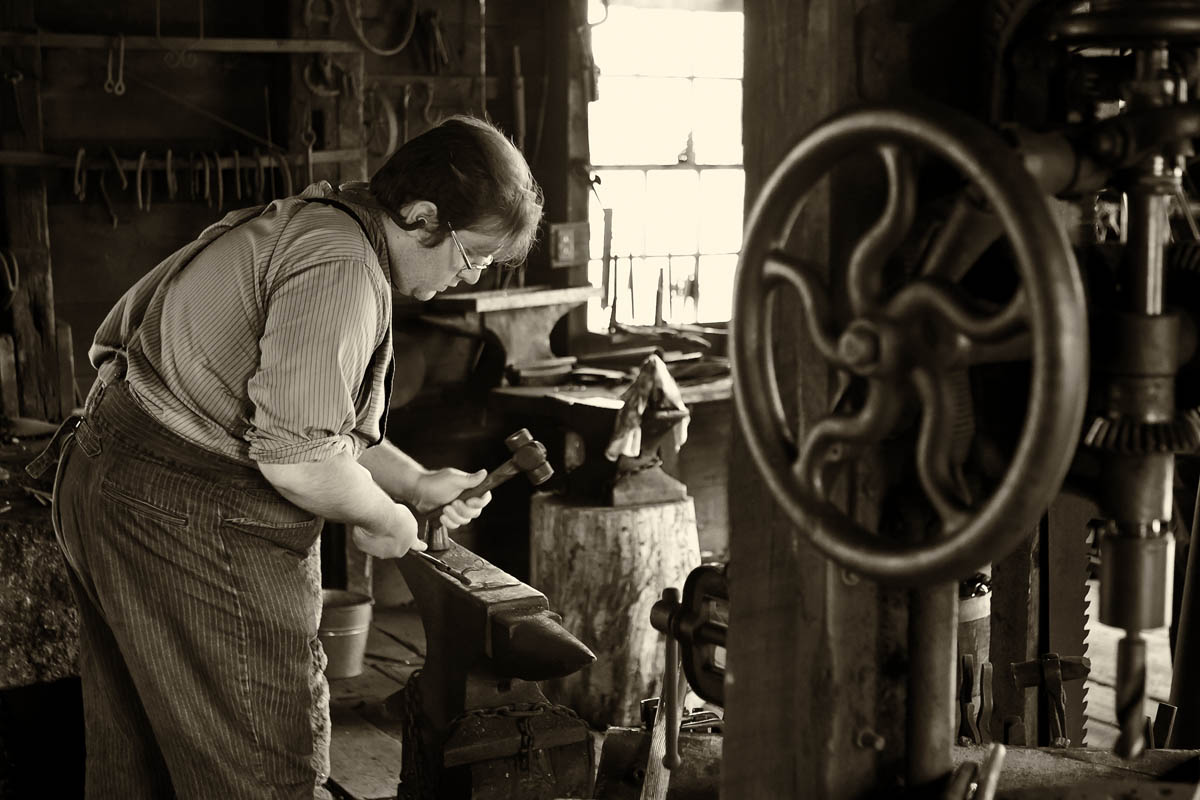 A visual link - click the icon to view the photographic series titled At the Forge